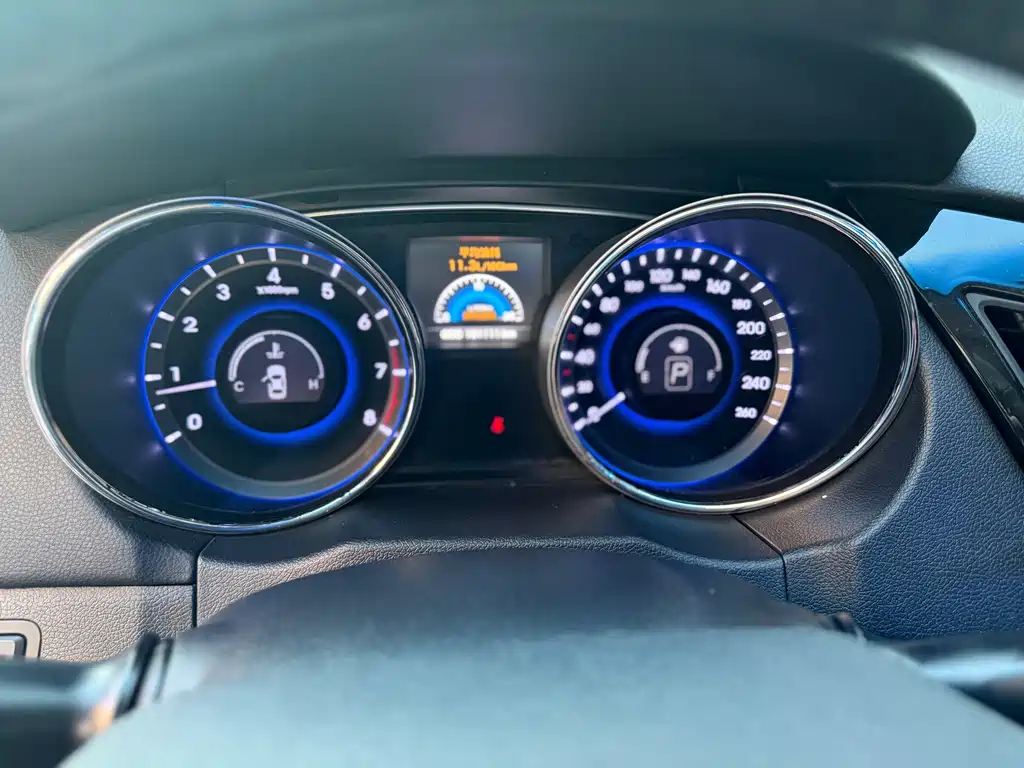 Hyundai Sonata — миниатюра 18