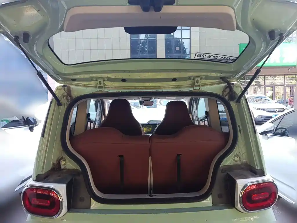 Wuling MINIEV — миниатюра 20