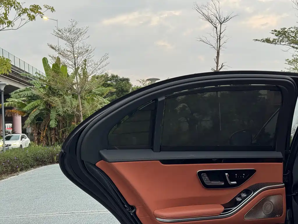 MERCEDES-BENZ S CLASS