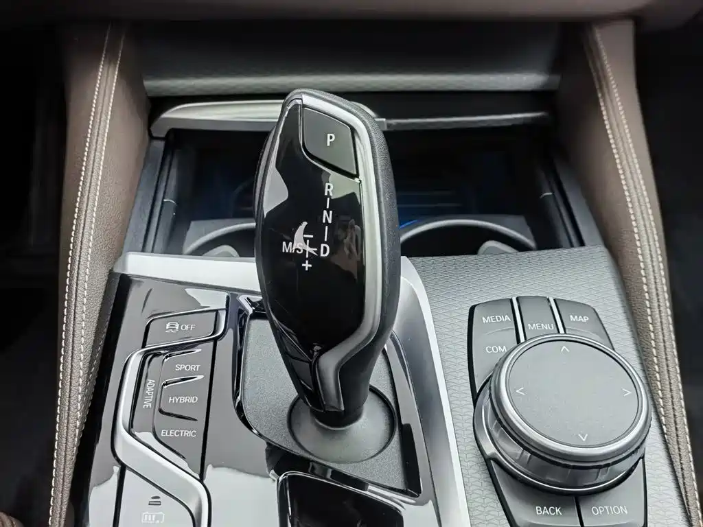 BMW 5 SERIES NEW ENERGY