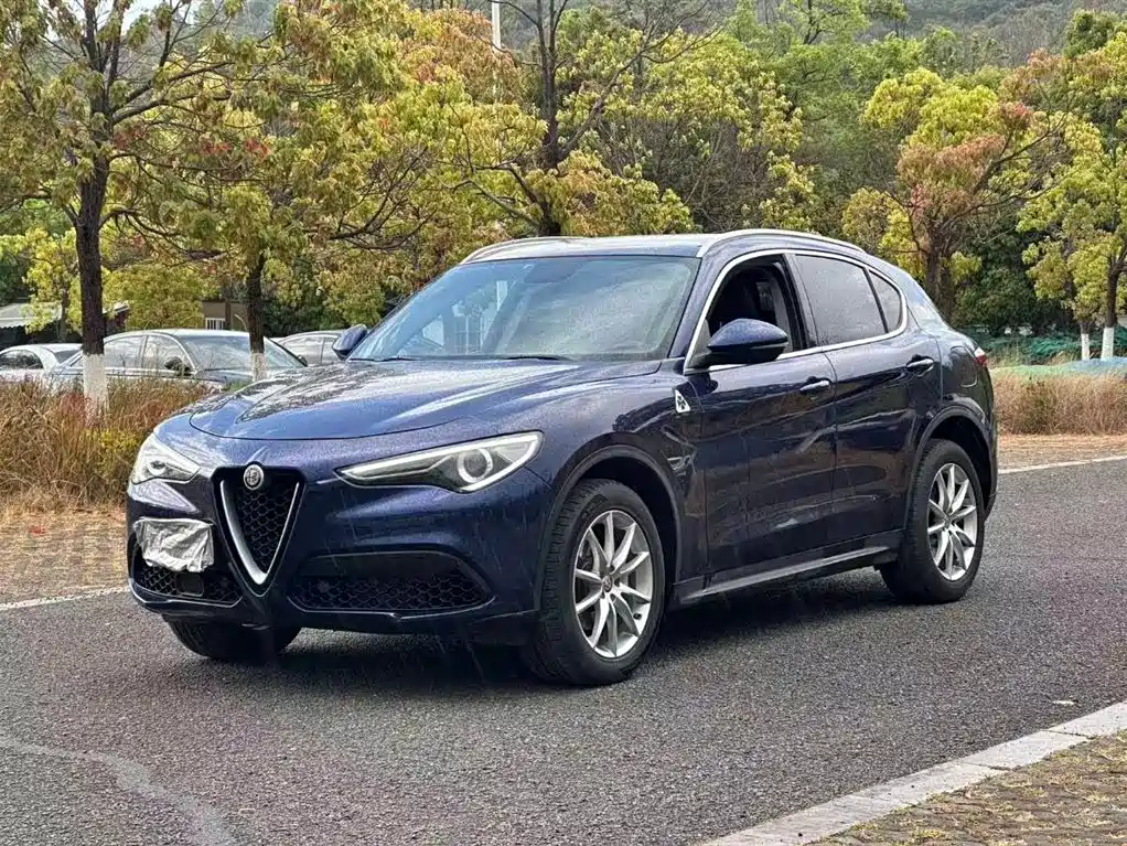 Alfa Romeo Stelvio 2018