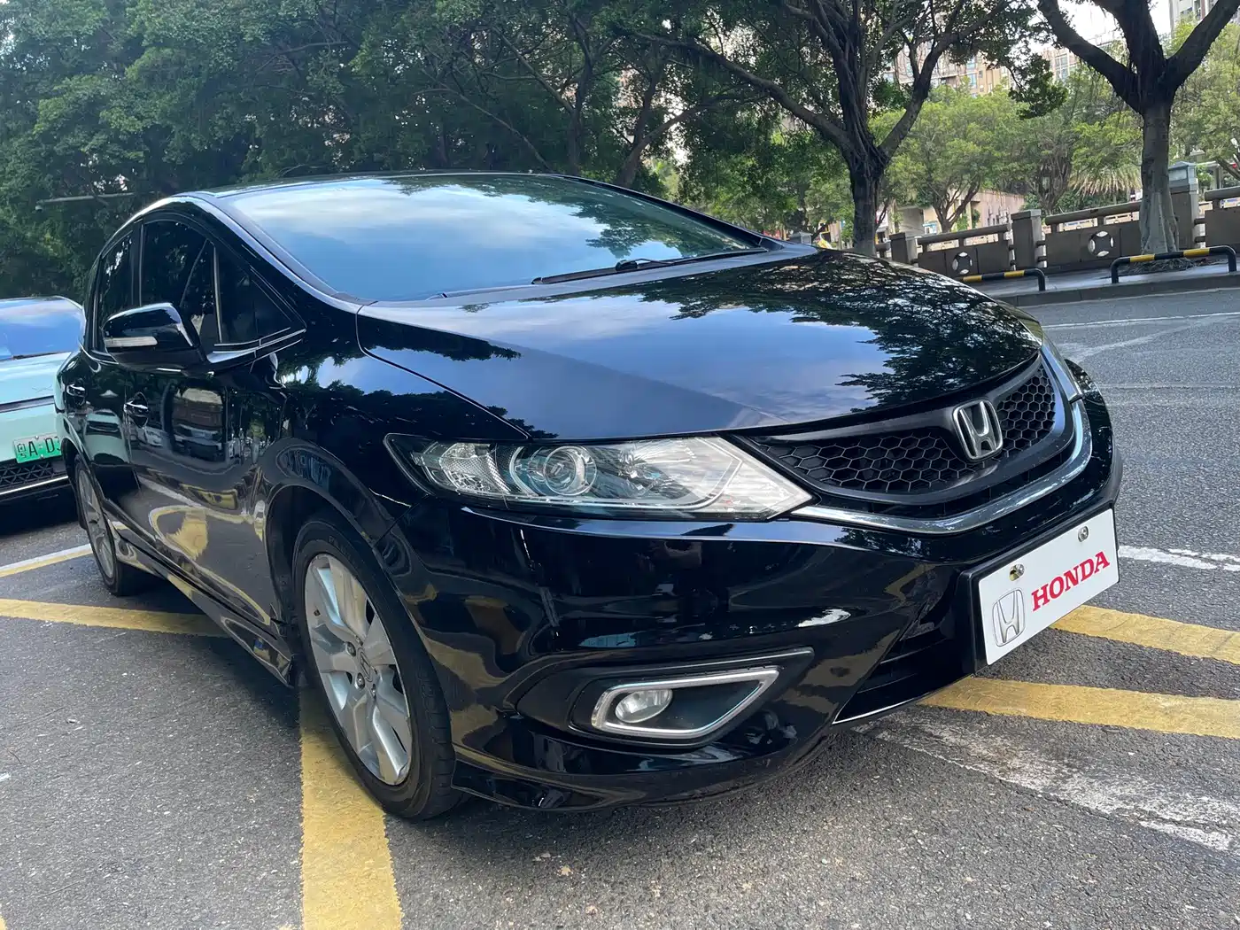 Honda Jade