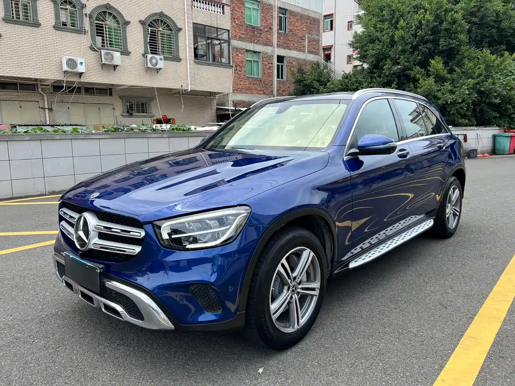 Купить Mercedes-Benz GLC