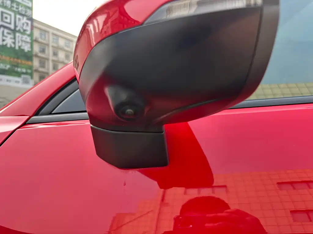 Audi Q2L — миниатюра 13