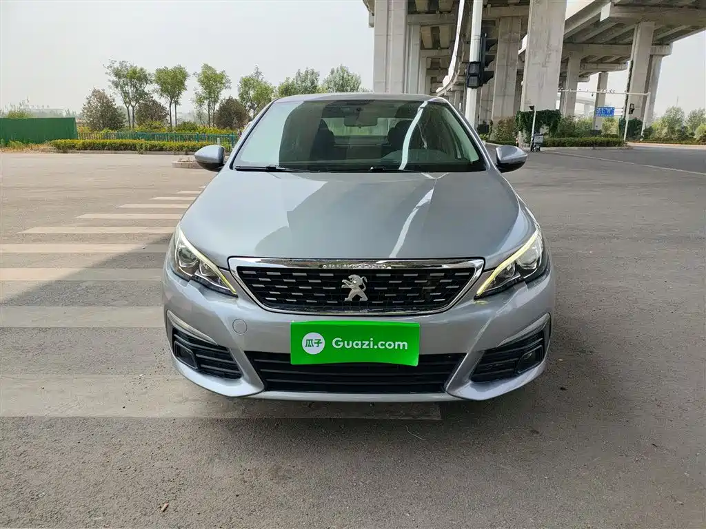 PEUGEOT  308