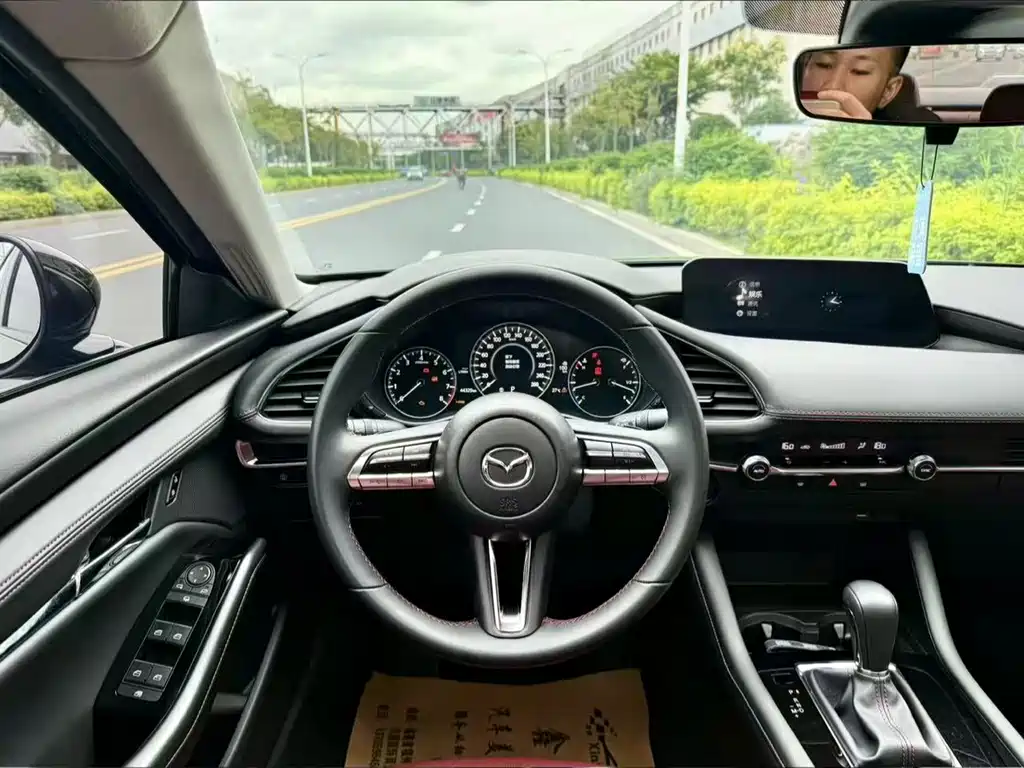 Mazda 3 Axela — миниатюра 6