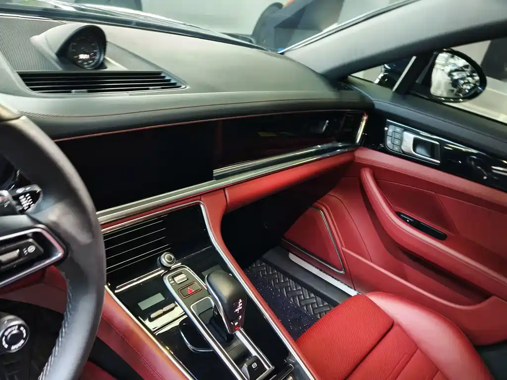 Porsche Panamera — миниатюра 10