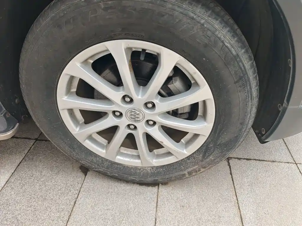 Buick Envision Plus — миниатюра 25