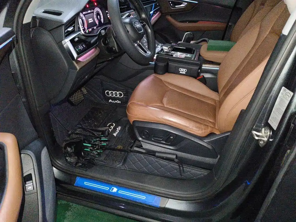 Audi Q7 — миниатюра 17