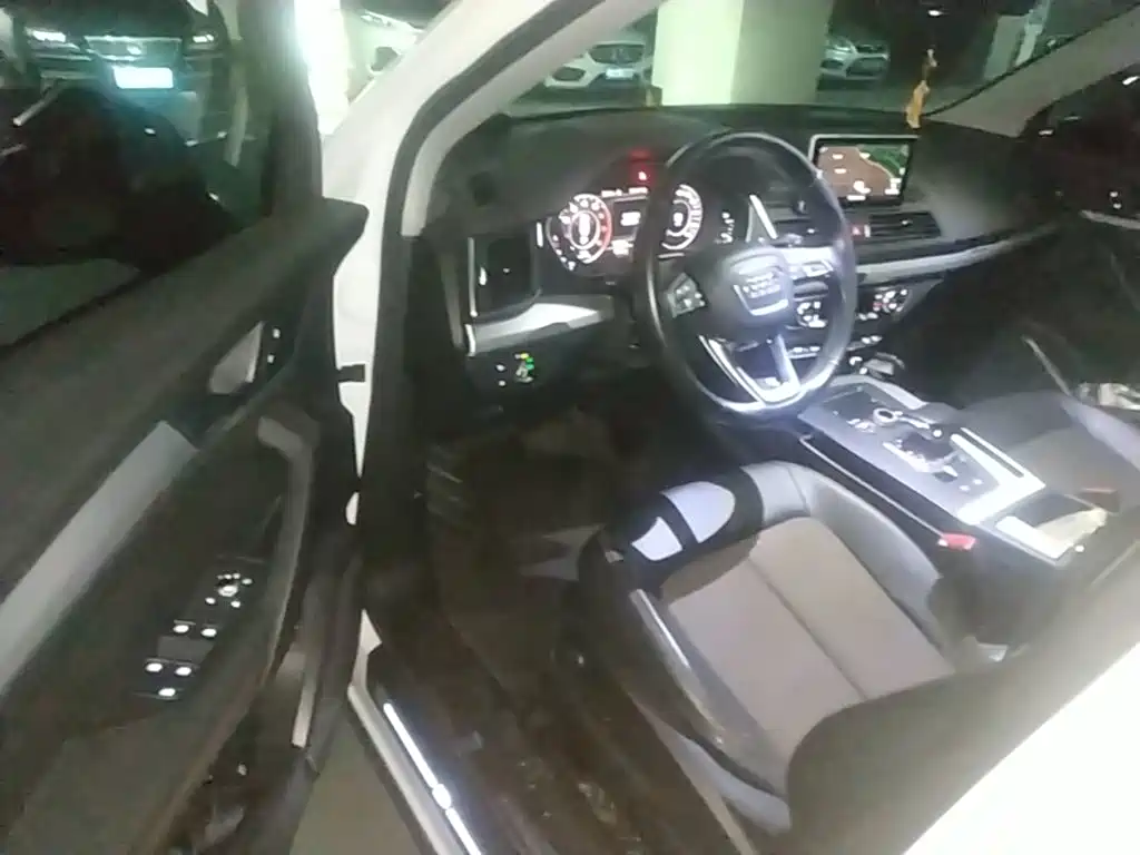 Audi Q5L — миниатюра 14