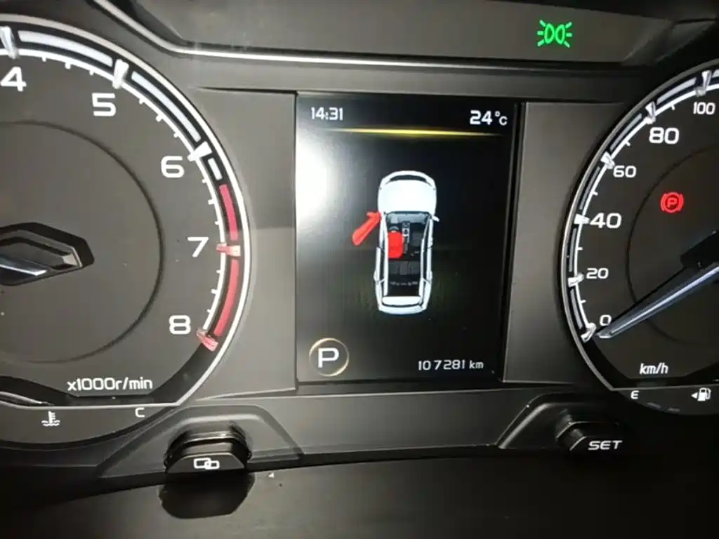Geely Vision X6 — миниатюра 12