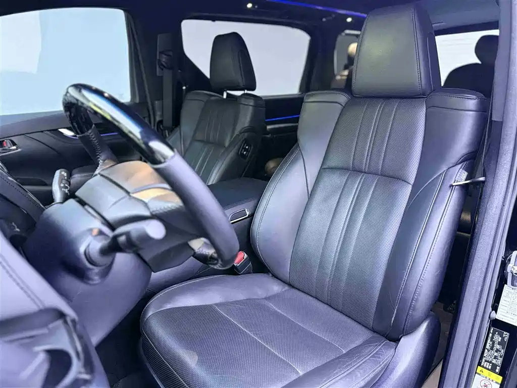 Toyota Alphard 2018 3.5L Luxury