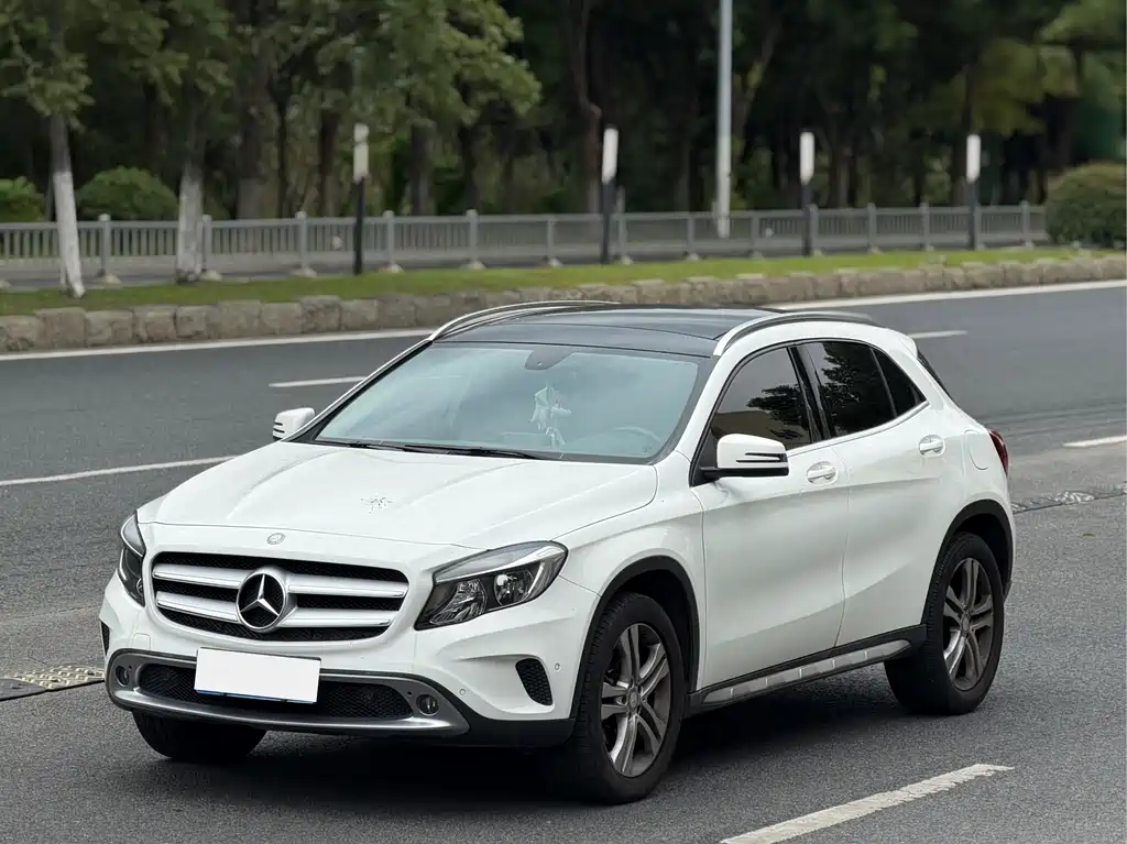 Mercedes-Benz GLA