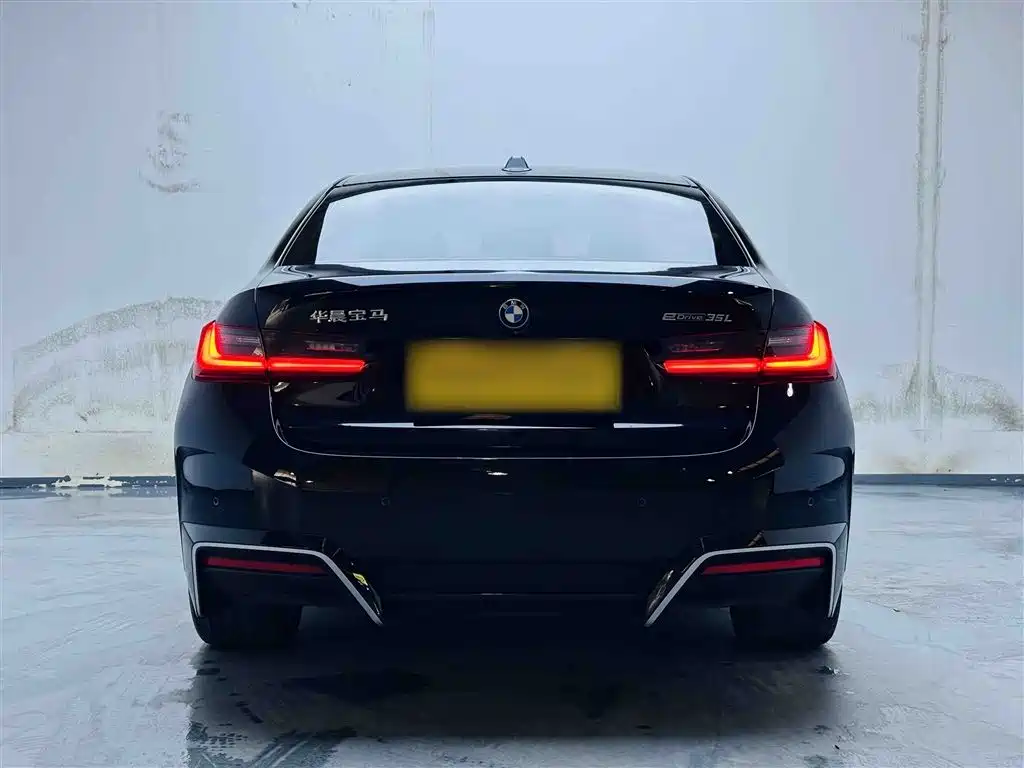 BMW i3 2024 eDrive 35 L