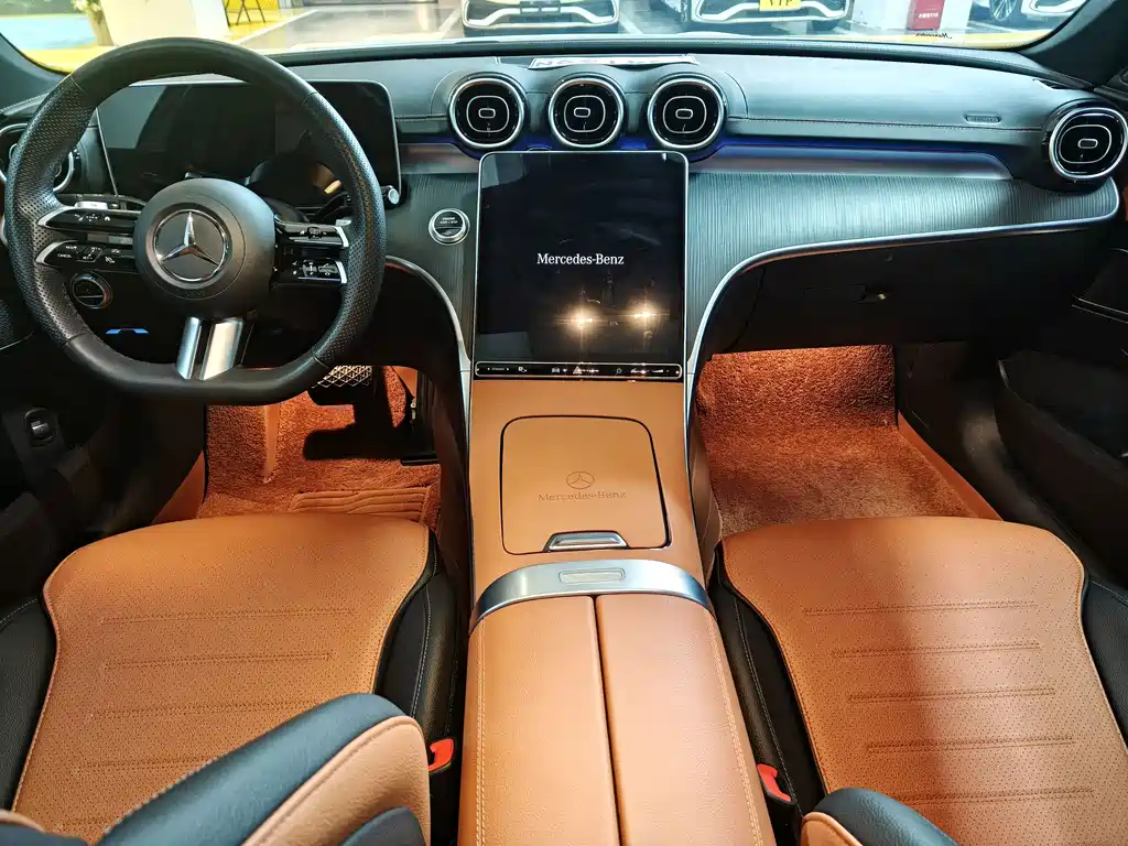 Mercedes-Benz C-Class — миниатюра 8