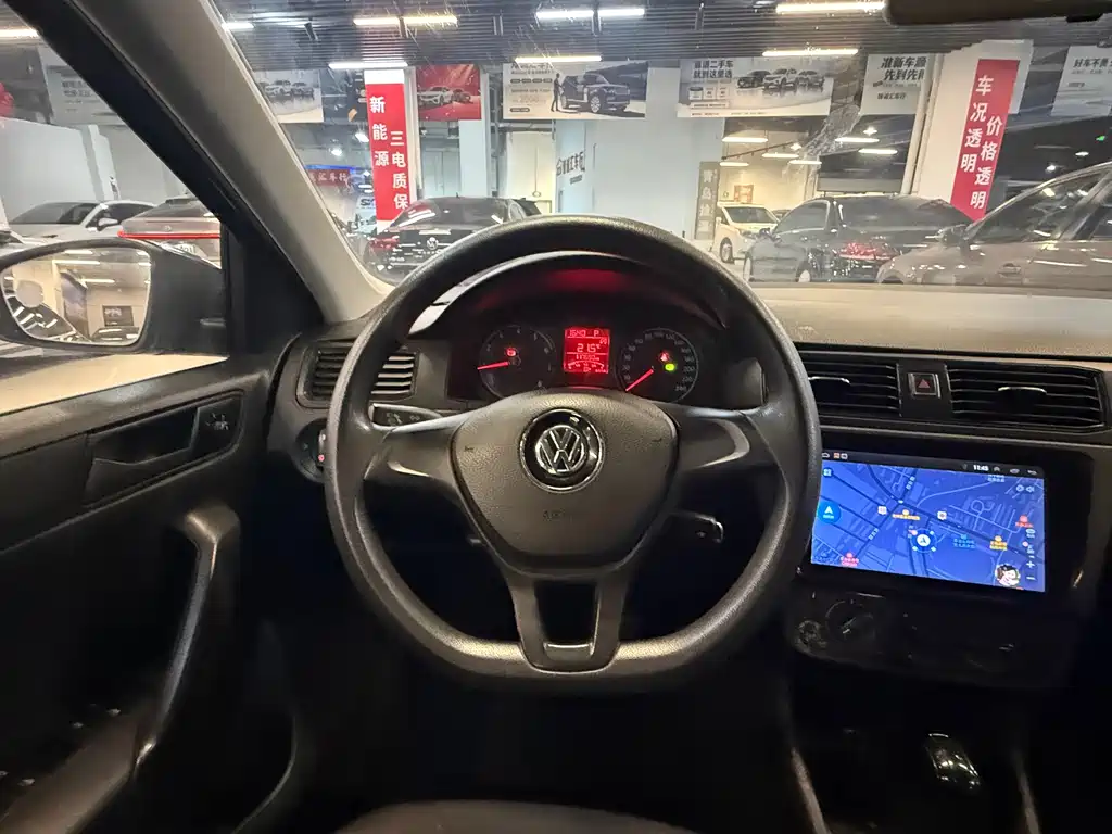 Volkswagen Santana — миниатюра 8