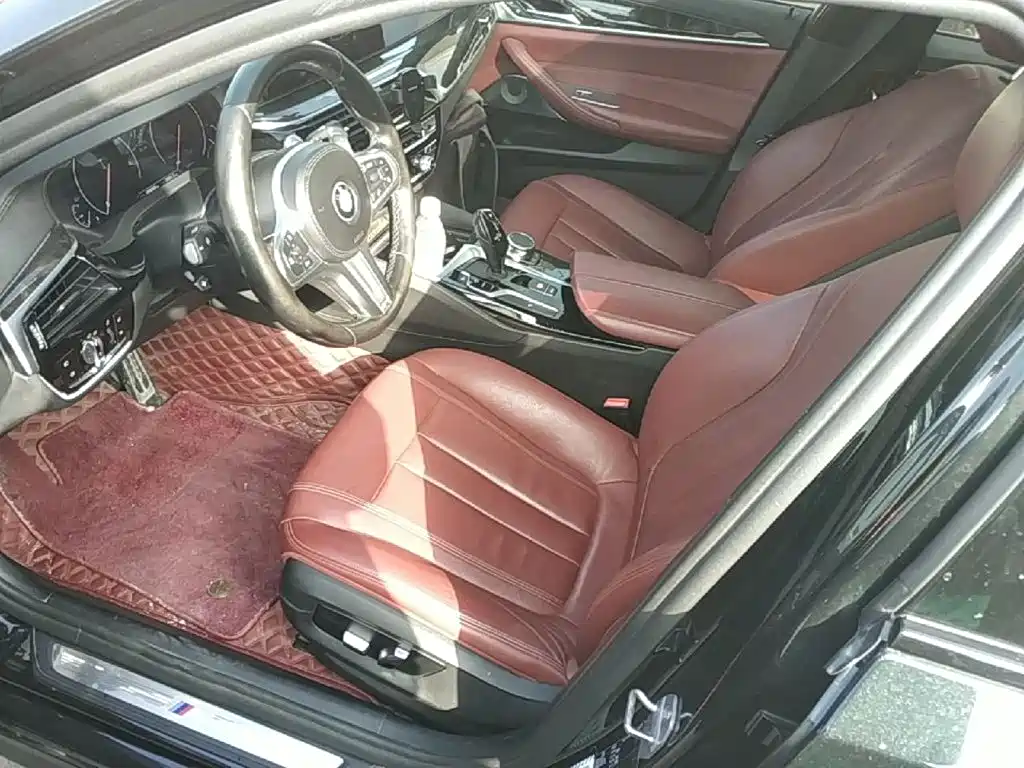 BMW 5 Series — миниатюра 15