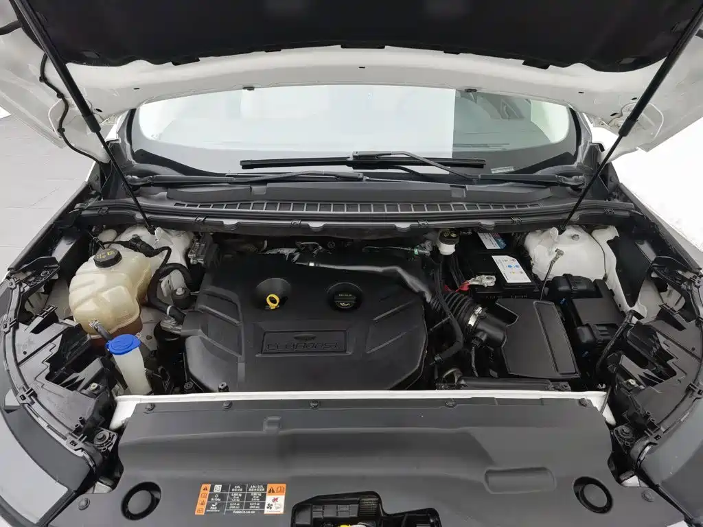 Ford Edge — миниатюра 6