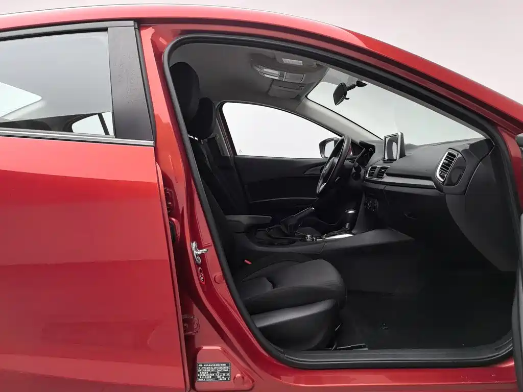 Mazda 3 Axela — миниатюра 23