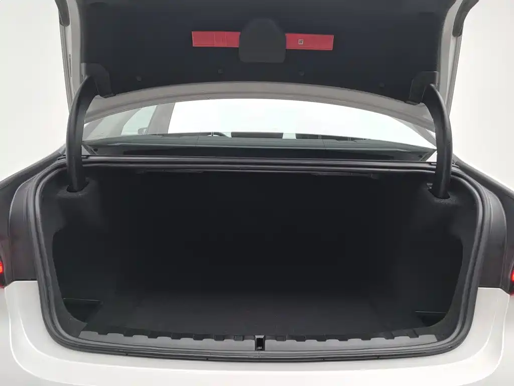 BMW 3 Series — миниатюра 16