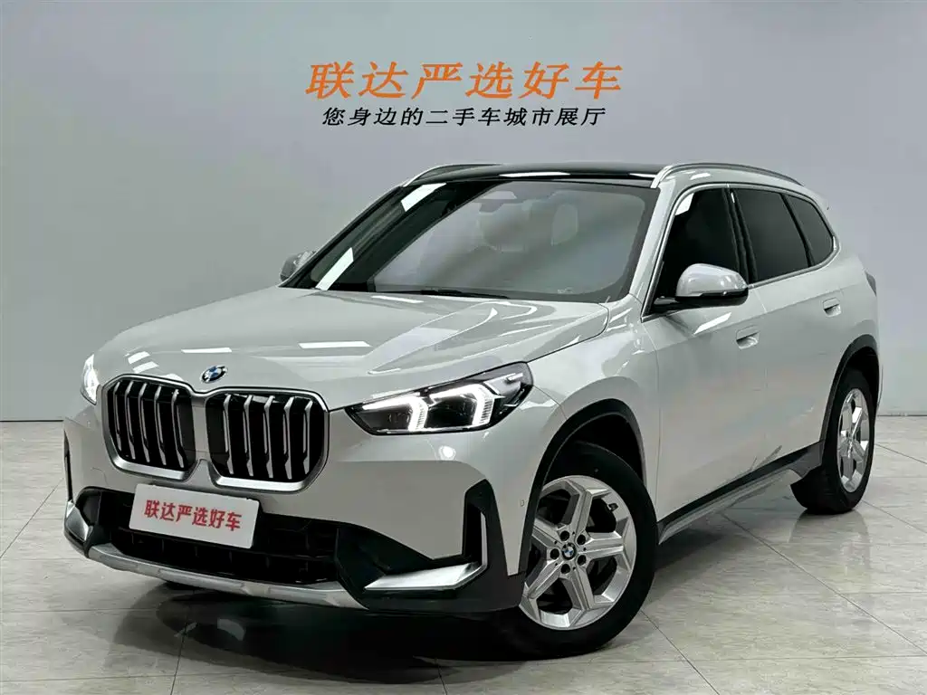 Купить BMW X1