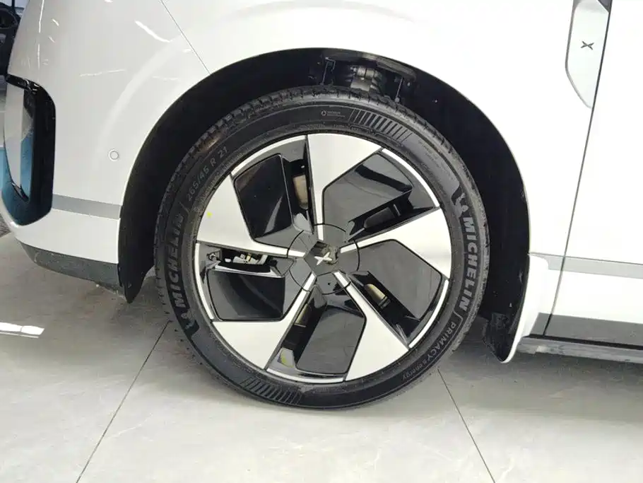 XPeng GX — миниатюра 6