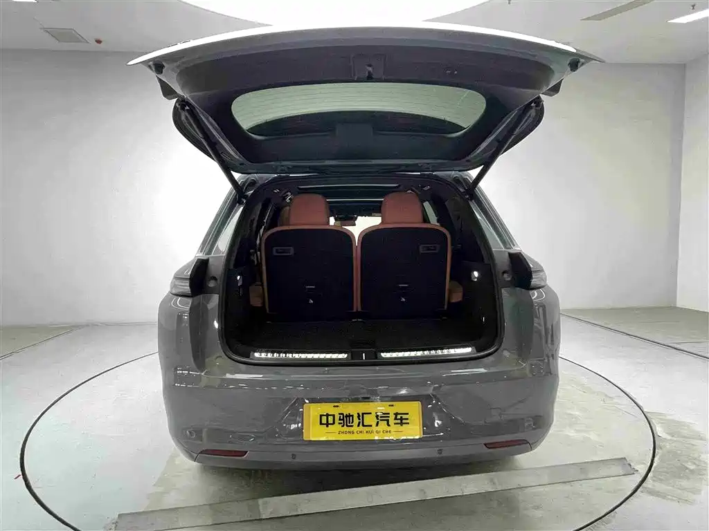 Li Auto L8 2025 Max