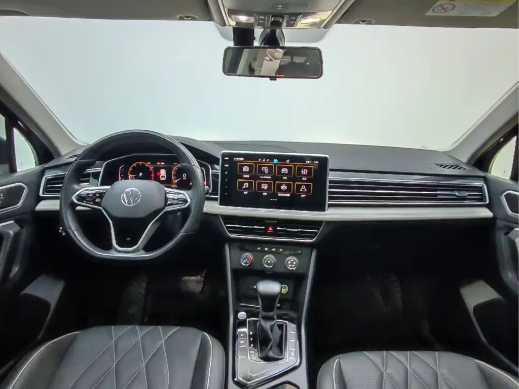 Volkswagen Tiguan L — миниатюра 8