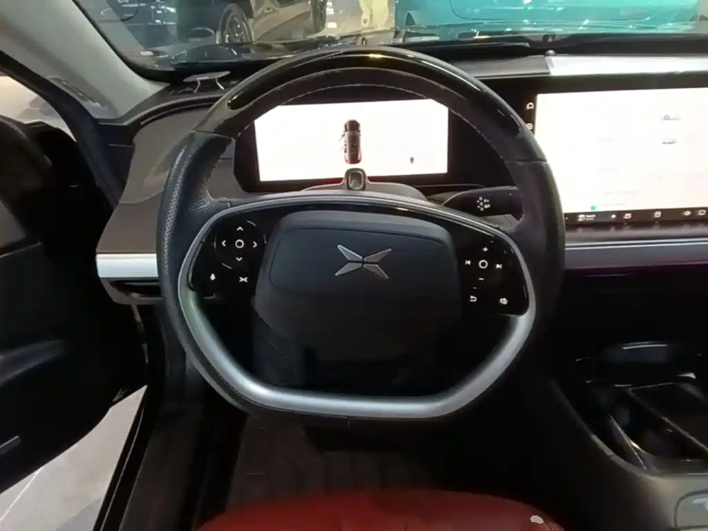 XPeng P7 — миниатюра 11