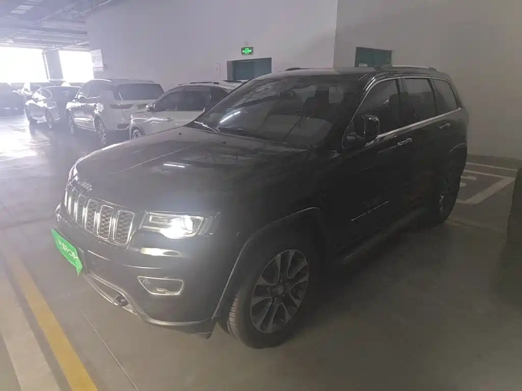Jeep Grand Cherokee (Import)