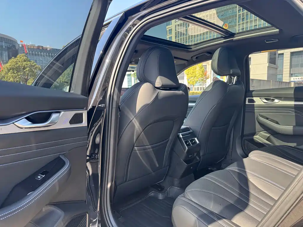 GEELY AUTOMOBILE XINGRUI