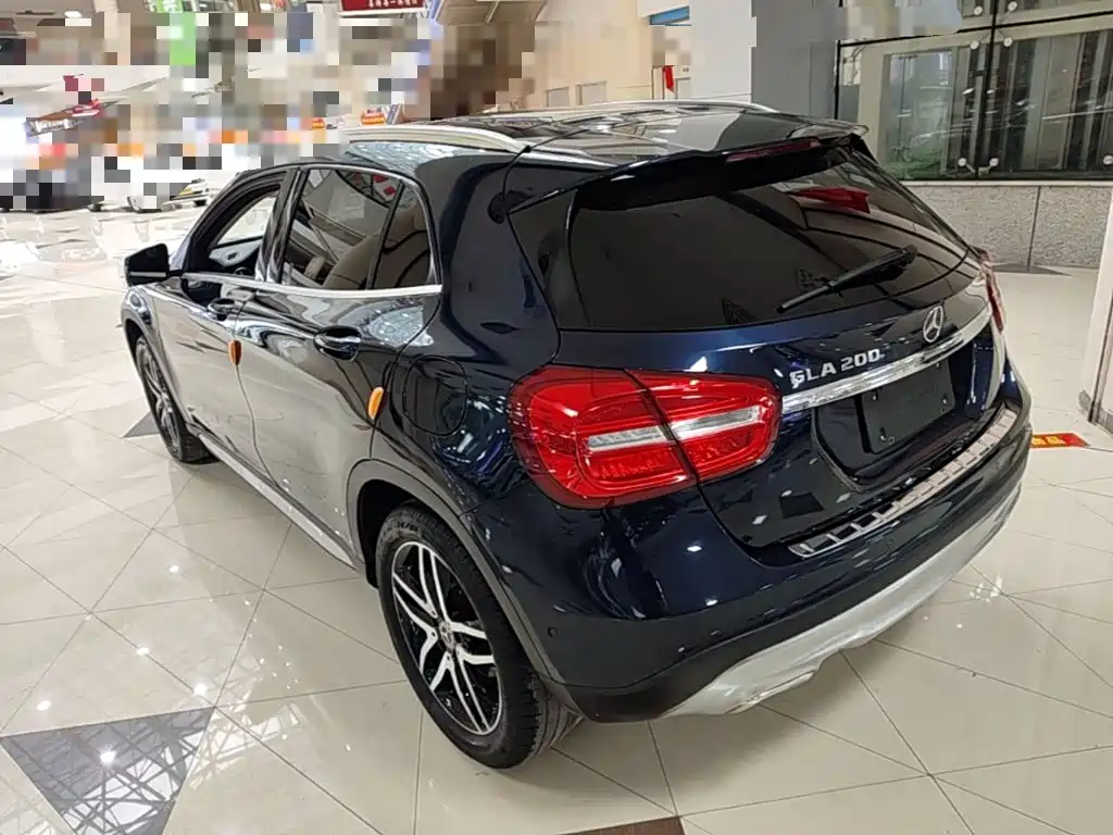 Mercedes-Benz GLA — миниатюра 5