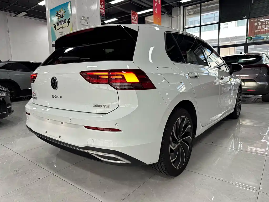 Volkswagen Golf — миниатюра 21