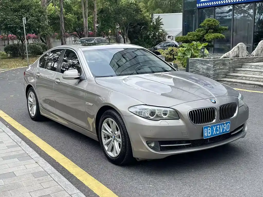 BMW 5 Series 5 2013 520i Elegant