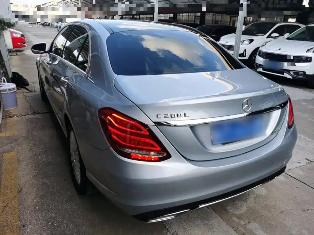 Mercedes-Benz C-Class — миниатюра 5