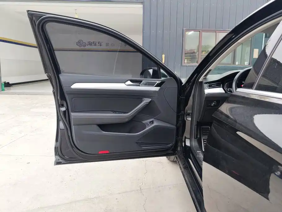 Volkswagen Magotan PHEV — миниатюра 7