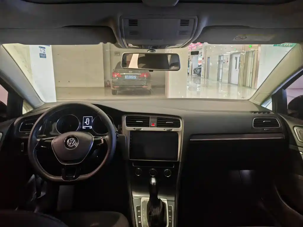Volkswagen Golf — миниатюра 5