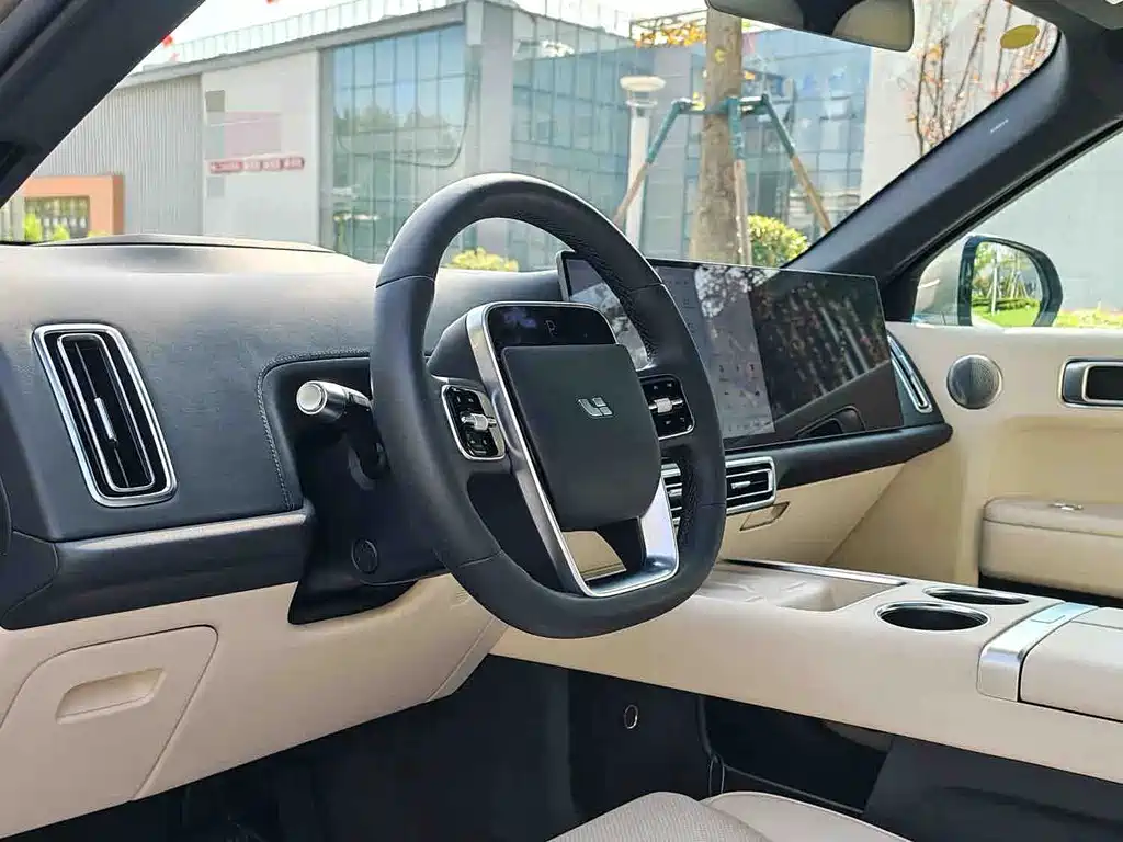 Li Auto Li L8 — миниатюра 2