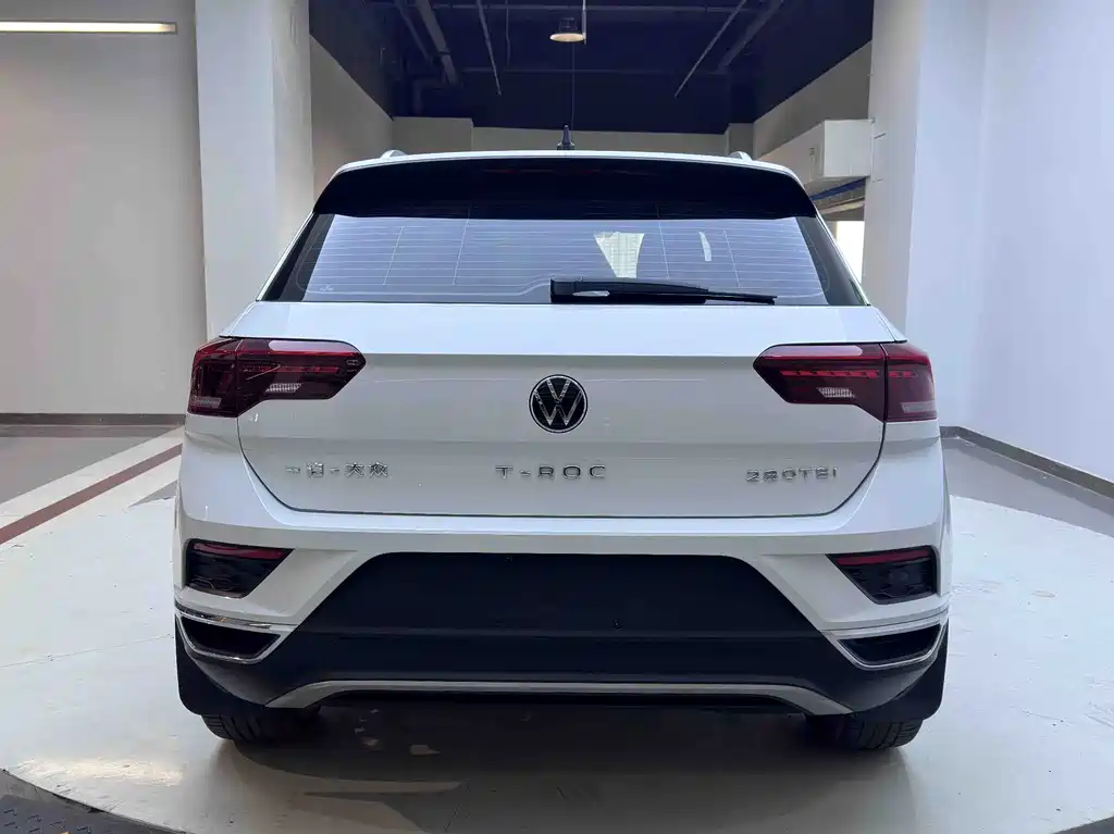 Volkswagen T-Roc 2022 280TSI DSG PLUS
