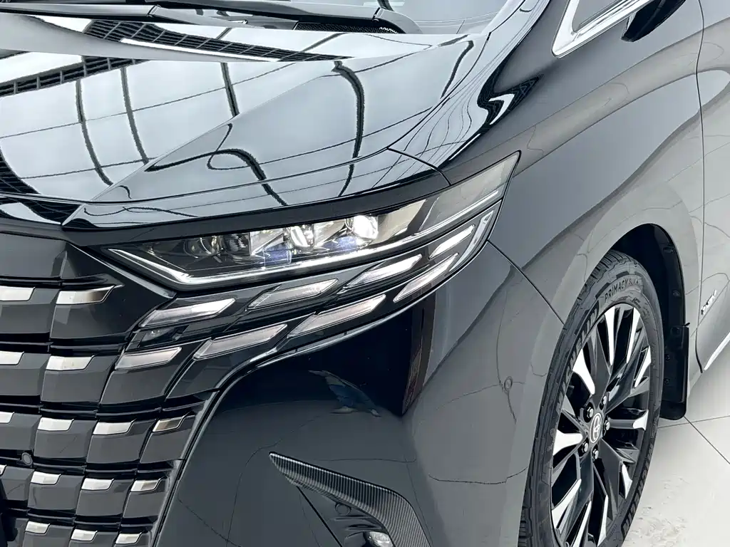 Toyota Alphard 2024 — фото 2
