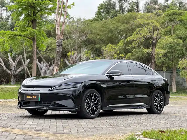 BYD HAN 2025