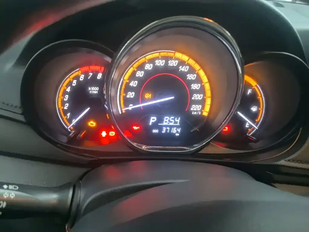 Toyota Yaris L — миниатюра 12