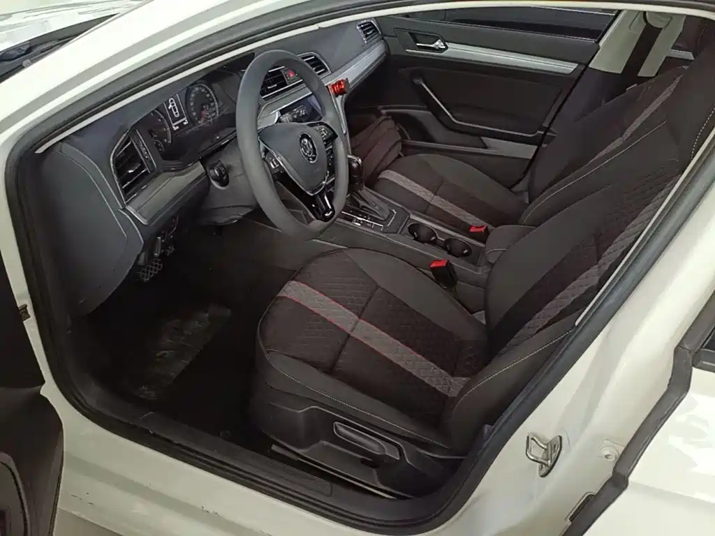 Volkswagen Lamando — миниатюра 15