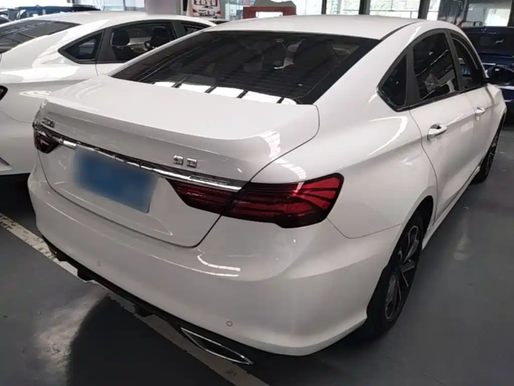Geely Binrui — миниатюра 7