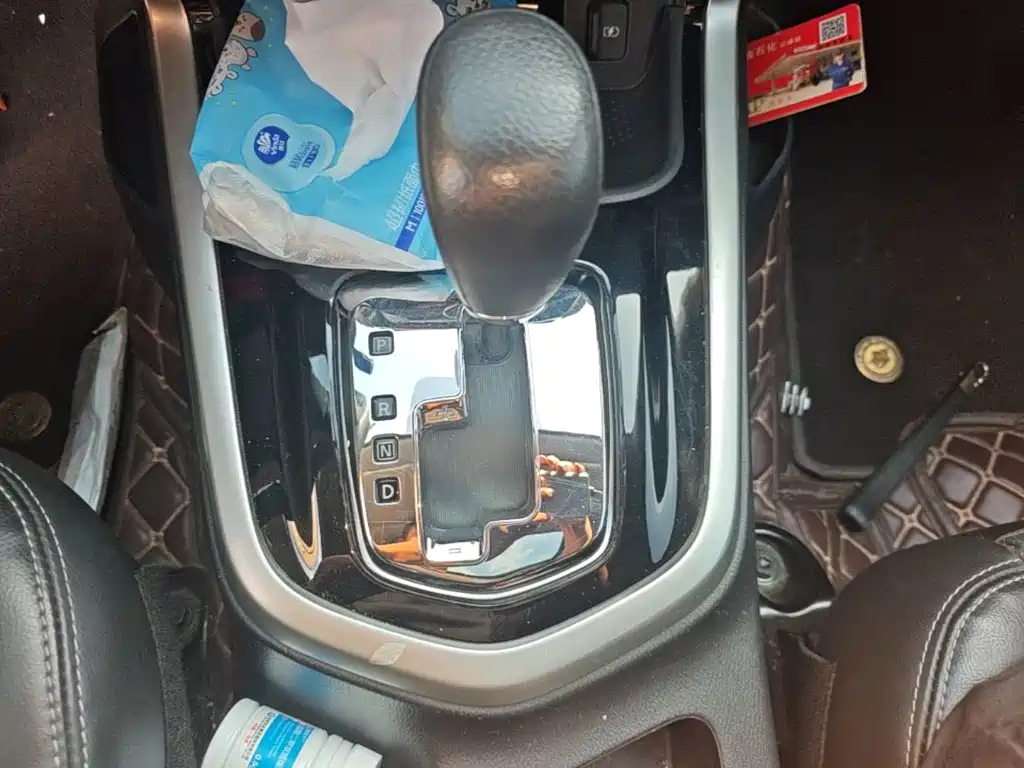Nissan Terra — миниатюра 14