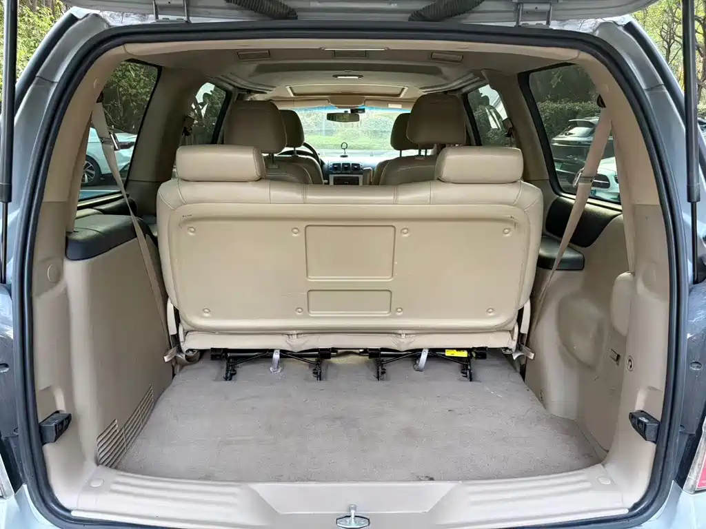 Buick GL8 — миниатюра 7