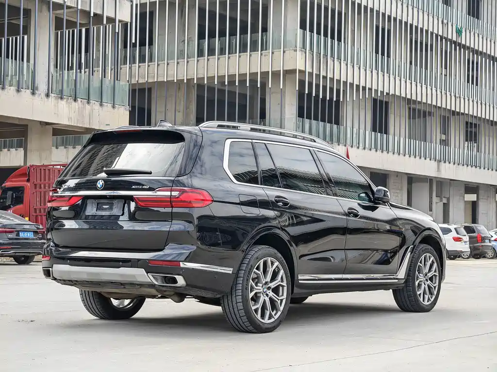 BMW X7 — миниатюра 11