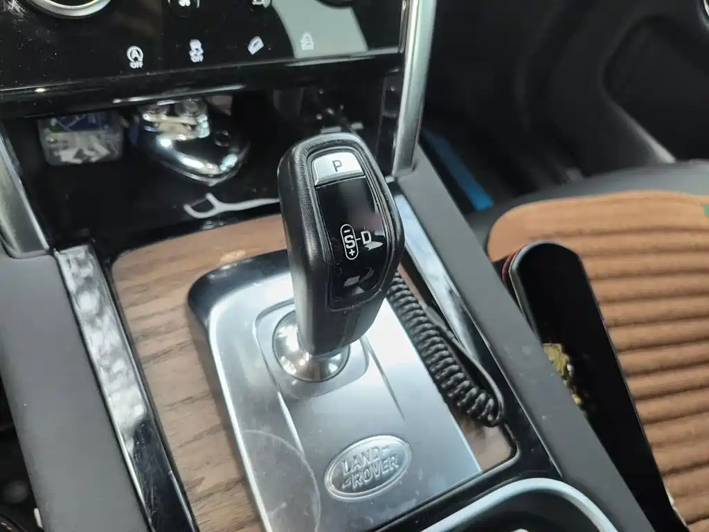 Land Rover Discovery Sport — миниатюра 7