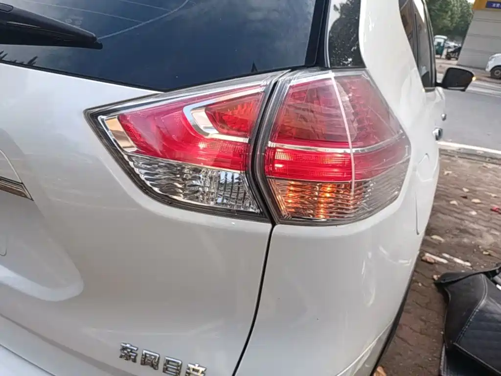 Nissan X-Trail — миниатюра 8