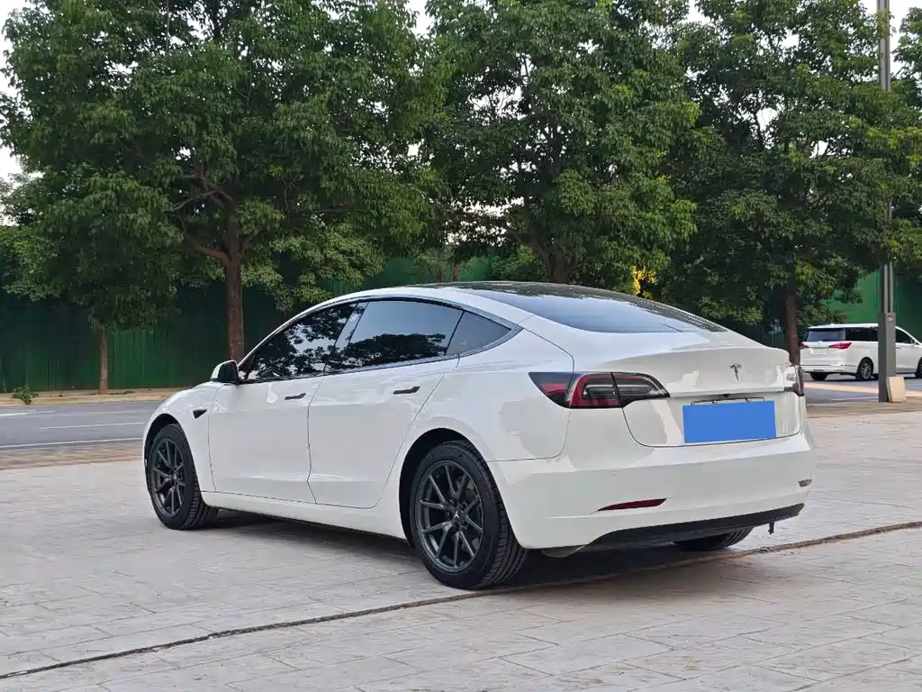 Tesla Model 3 — фотографии объявления, Фото 12